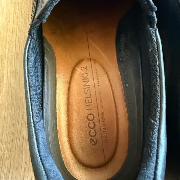 ECCO Helsinki 2.0 Slip On Shoes - Picture 7 of 11